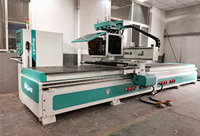 山西王總訂購雙工位開料機一臺